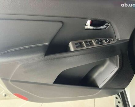 Кіа Sportage, об'ємом двигуна 2 л та пробігом 135 тис. км за 15300 $, фото 10 на Automoto.ua