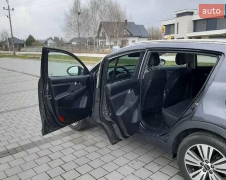 Киа Sportage, объемом двигателя 1.7 л и пробегом 190 тыс. км за 11500 $, фото 3 на Automoto.ua