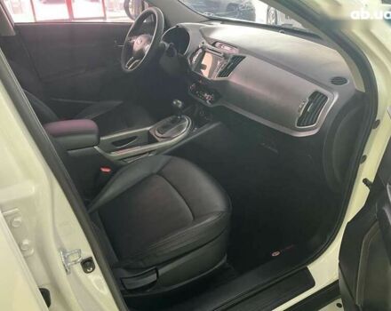 Кіа Sportage, об'ємом двигуна 2 л та пробігом 135 тис. км за 15300 $, фото 19 на Automoto.ua