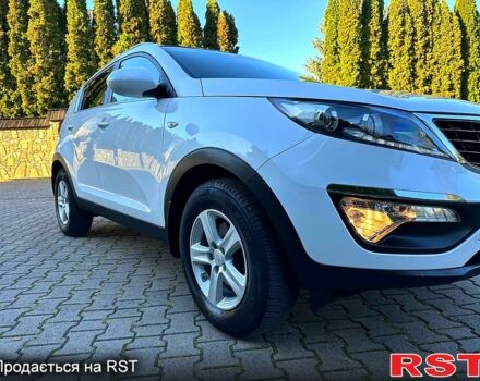 Кіа Sportage, об'ємом двигуна 1.6 л та пробігом 219 тис. км за 12900 $, фото 2 на Automoto.ua