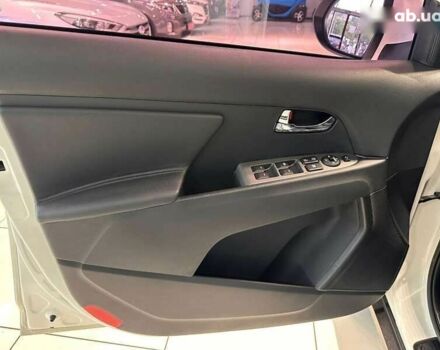 Киа Sportage, объемом двигателя 2 л и пробегом 130 тыс. км за 15900 $, фото 10 на Automoto.ua