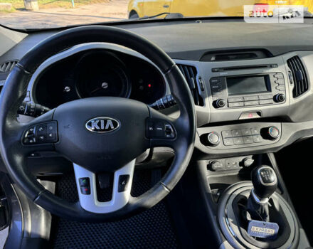 Киа Sportage, объемом двигателя 1.7 л и пробегом 190 тыс. км за 16500 $, фото 15 на Automoto.ua