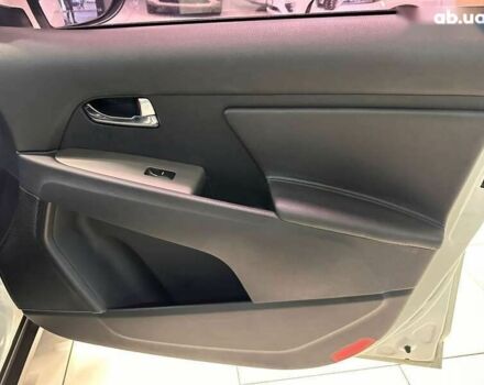 Киа Sportage, объемом двигателя 2 л и пробегом 130 тыс. км за 15900 $, фото 23 на Automoto.ua
