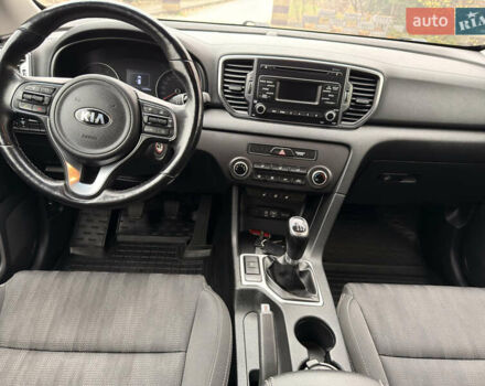 Киа Sportage, объемом двигателя 1.59 л и пробегом 114 тыс. км за 14800 $, фото 11 на Automoto.ua