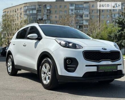 Киа Sportage, объемом двигателя 1.69 л и пробегом 127 тыс. км за 15500 $, фото 8 на Automoto.ua