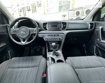 Киа Sportage, объемом двигателя 1.69 л и пробегом 127 тыс. км за 15500 $, фото 25 на Automoto.ua