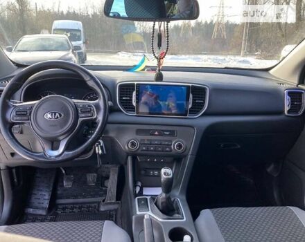 Киа Sportage, объемом двигателя 1.69 л и пробегом 103 тыс. км за 17100 $, фото 9 на Automoto.ua