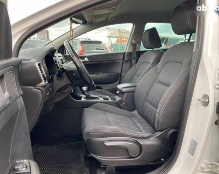 Киа Sportage, объемом двигателя 1.7 л и пробегом 212 тыс. км за 16800 $, фото 18 на Automoto.ua