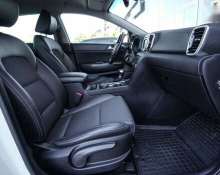 Киа Sportage, объемом двигателя 2 л и пробегом 83 тыс. км за 18089 $, фото 6 на Automoto.ua