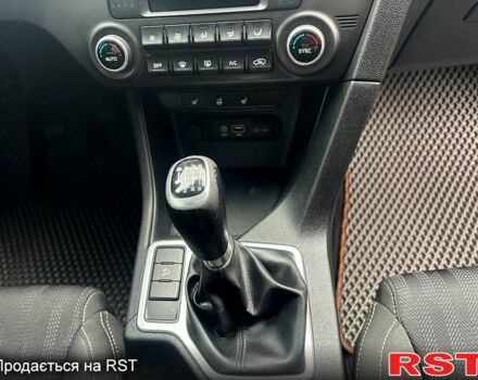 Кіа Sportage, об'ємом двигуна 1.6 л та пробігом 95 тис. км за 15600 $, фото 10 на Automoto.ua