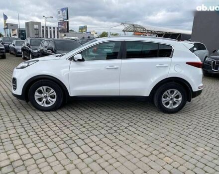 Киа Sportage, объемом двигателя 1.7 л и пробегом 212 тыс. км за 16800 $, фото 3 на Automoto.ua