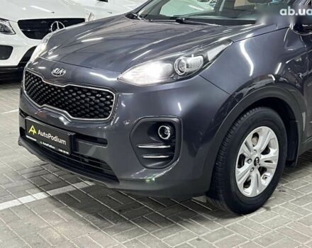 Кіа Sportage 2017 у Києві на Automoto.ua Кіа Sportage, об'ємом двигуна 1.7 л та пробігом 164 тис. км за 17500 $, фото 8 на Automoto.ua