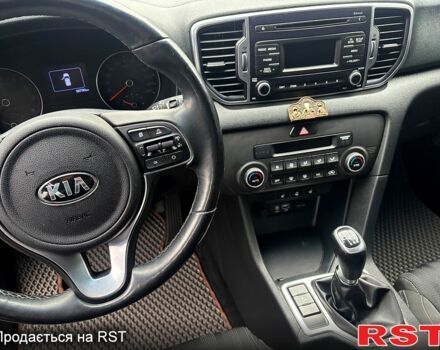 Кіа Sportage, об'ємом двигуна 1.6 л та пробігом 95 тис. км за 15600 $, фото 7 на Automoto.ua