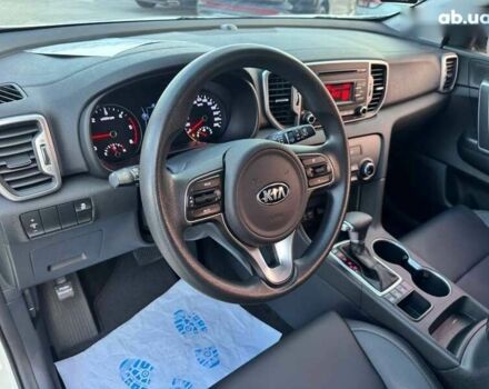 Киа Sportage 2017 в Киеве на Automoto.ua Киа Sportage, объемом двигателя 2 л и пробегом 210 тыс. км за 16500 $, фото 9 на Automoto.ua