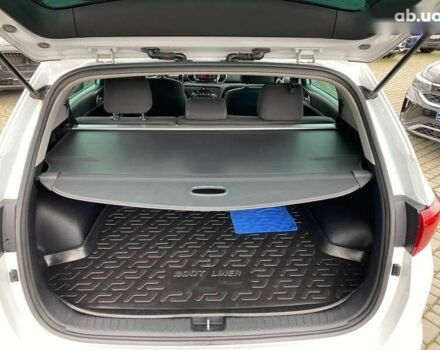 Киа Sportage, объемом двигателя 1.7 л и пробегом 212 тыс. км за 16800 $, фото 28 на Automoto.ua
