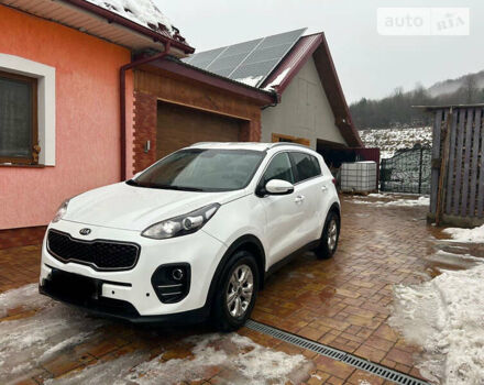 Киа Sportage, объемом двигателя 1.7 л и пробегом 56 тыс. км за 19950 $, фото 2 на Automoto.ua