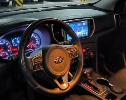 Киа Sportage, объемом двигателя 2 л и пробегом 49 тыс. км за 22500 $, фото 9 на Automoto.ua