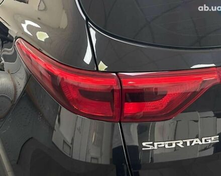 Киа Sportage, объемом двигателя 1.7 л и пробегом 171 тыс. км за 15990 $, фото 9 на Automoto.ua