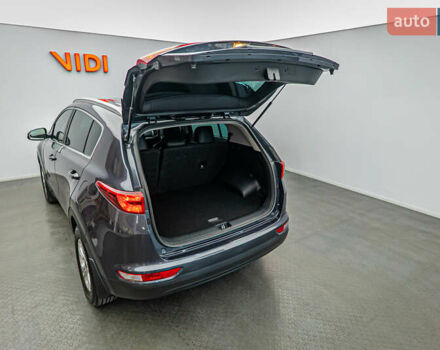 Киа Sportage 2017 в Киеве на Automoto.ua Киа Sportage, объемом двигателя 1.7 л и пробегом 140 тыс. км за 15813 $, фото 6 на Automoto.ua