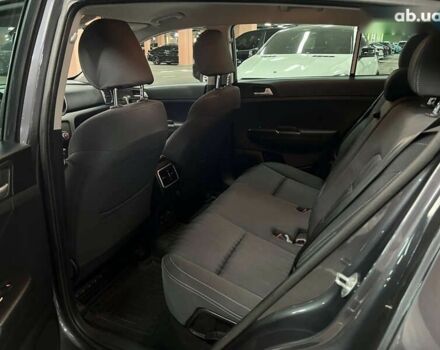 Кіа Sportage 2017 у Києві на Automoto.ua Кіа Sportage, об'ємом двигуна 1.7 л та пробігом 164 тис. км за 17500 $, фото 18 на Automoto.ua