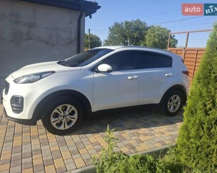 Киа Sportage, объемом двигателя 1.7 л и пробегом 201 тыс. км за 15500 $, фото 5 на Automoto.ua