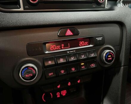 Кіа Sportage 2017 у Києві на Automoto.ua Кіа Sportage, об'ємом двигуна 1.7 л та пробігом 164 тис. км за 17500 $, фото 24 на Automoto.ua