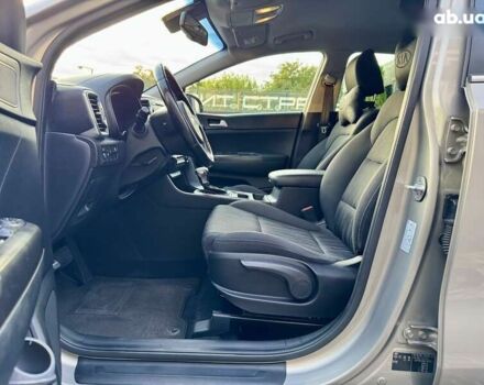 Киа Sportage 2017 в Киеве на Automoto.ua Киа Sportage, объемом двигателя 0 л и пробегом 103 тыс. км за 17900 $, фото 10 на Automoto.ua