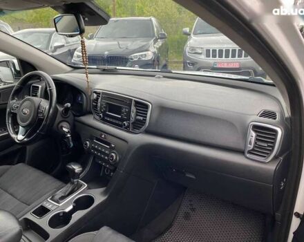 Киа Sportage, объемом двигателя 1.7 л и пробегом 212 тыс. км за 16800 $, фото 8 на Automoto.ua