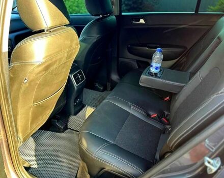 Кіа Sportage, об'ємом двигуна 2 л та пробігом 114 тис. км за 21500 $, фото 4 на Automoto.ua