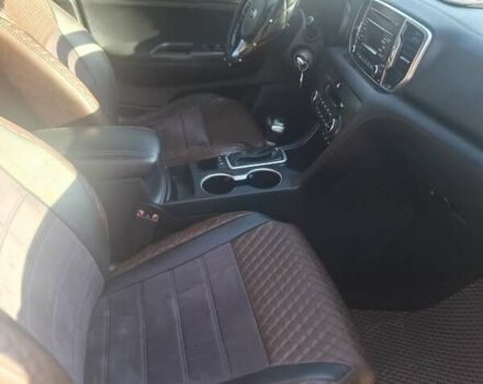 Киа Sportage, объемом двигателя 1.7 л и пробегом 201 тыс. км за 15500 $, фото 11 на Automoto.ua