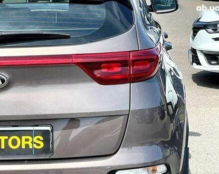 Киа Sportage, объемом двигателя 1.6 л и пробегом 173 тыс. км за 14700 $, фото 17 на Automoto.ua