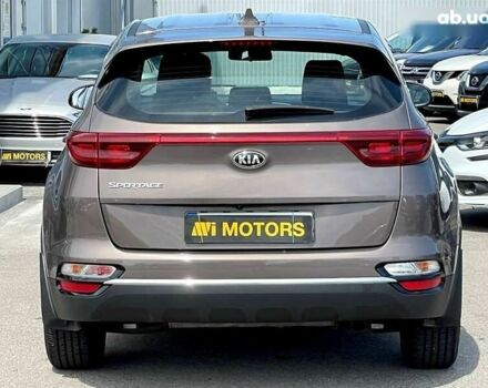 Киа Sportage, объемом двигателя 1.6 л и пробегом 173 тыс. км за 14700 $, фото 5 на Automoto.ua