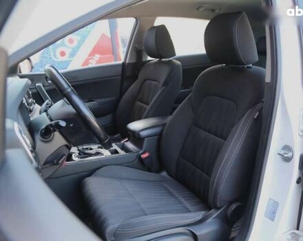Киа Sportage, объемом двигателя 1.7 л и пробегом 162 тыс. км за 18500 $, фото 8 на Automoto.ua