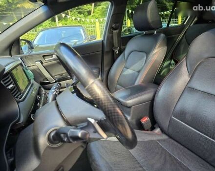 Кіа Sportage, об'ємом двигуна 2 л та пробігом 93 тис. км за 25000 $, фото 12 на Automoto.ua