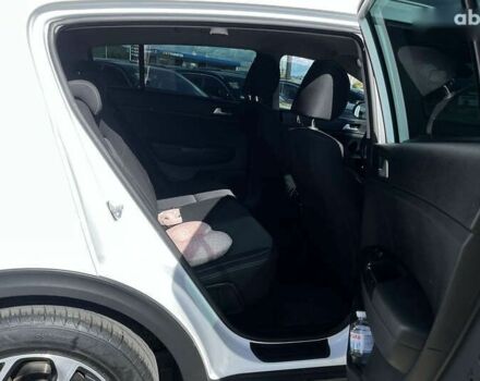 Киа Sportage, объемом двигателя 1.6 л и пробегом 76 тыс. км за 18600 $, фото 11 на Automoto.ua