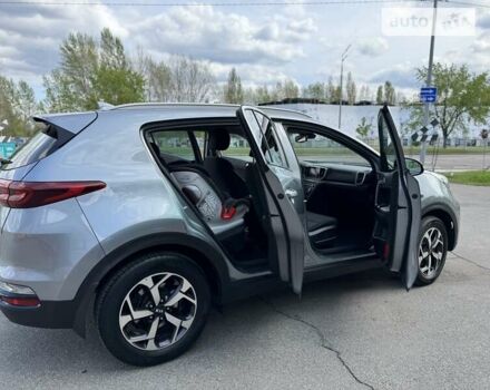 Кіа Sportage, об'ємом двигуна 1.59 л та пробігом 92 тис. км за 17450 $, фото 9 на Automoto.ua