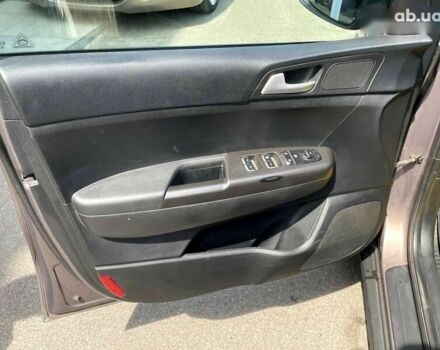 Киа Sportage, объемом двигателя 1.6 л и пробегом 173 тыс. км за 14700 $, фото 22 на Automoto.ua