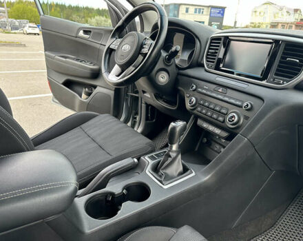 Кіа Sportage, об'ємом двигуна 1.6 л та пробігом 58 тис. км за 16400 $, фото 24 на Automoto.ua