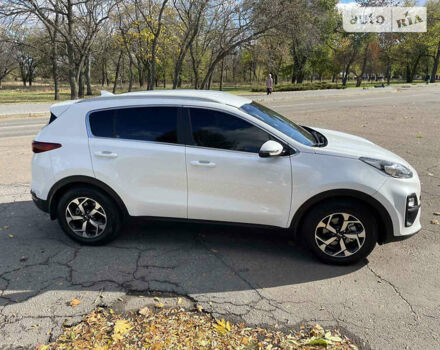 Кіа Sportage, об'ємом двигуна 1.6 л та пробігом 140 тис. км за 21777 $, фото 9 на Automoto.ua