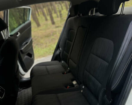 Киа Sportage, объемом двигателя 1.6 л и пробегом 201 тыс. км за 20000 $, фото 5 на Automoto.ua