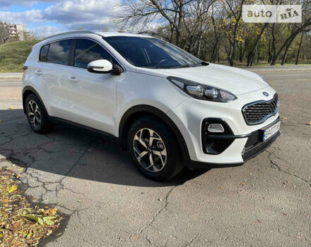 Кіа Sportage, об'ємом двигуна 1.6 л та пробігом 140 тис. км за 21777 $, фото 8 на Automoto.ua