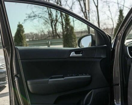 Киа Sportage, объемом двигателя 1.6 л и пробегом 54 тыс. км за 20900 $, фото 27 на Automoto.ua