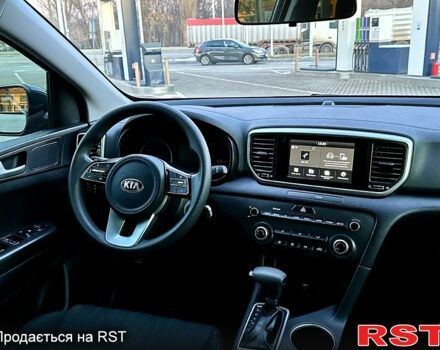 Кіа Sportage, об'ємом двигуна 1.6 л та пробігом 50 тис. км за 18800 $, фото 10 на Automoto.ua