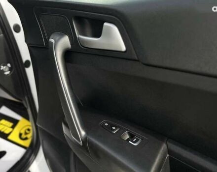 Киа Sportage, объемом двигателя 1.6 л и пробегом 127 тыс. км за 20500 $, фото 24 на Automoto.ua