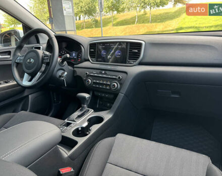 Кіа Sportage, об'ємом двигуна 1.6 л та пробігом 23 тис. км за 21300 $, фото 19 на Automoto.ua