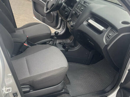 Киа Sportage, объемом двигателя 2 л и пробегом 134 тыс. км за 8000 $, фото 1 на Automoto.ua