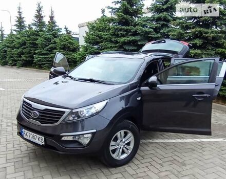 Киа Sportage, объемом двигателя 2 л и пробегом 184 тыс. км за 10700 $, фото 1 на Automoto.ua