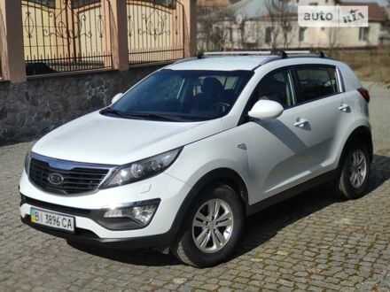 Киа Sportage, объемом двигателя 1.7 л и пробегом 170 тыс. км за 13900 $, фото 1 на Automoto.ua