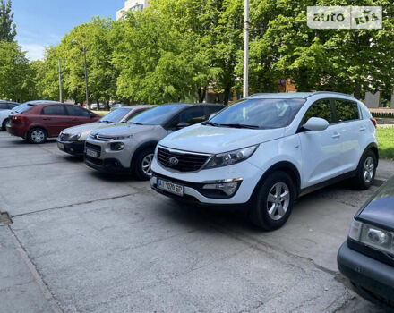 Киа Sportage, объемом двигателя 1.7 л и пробегом 155 тыс. км за 13300 $, фото 1 на Automoto.ua