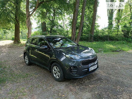 Киа Sportage, объемом двигателя 1.7 л и пробегом 56 тыс. км за 16500 $, фото 1 на Automoto.ua